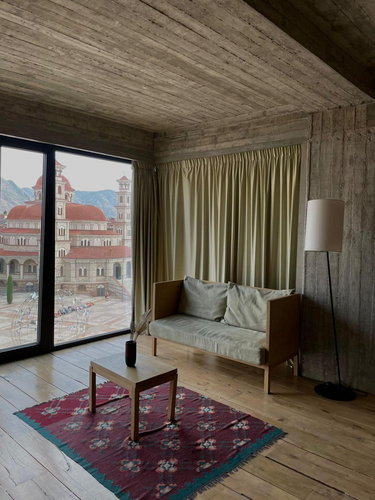 In Gallery Hotel & Spa Korce Exterior foto